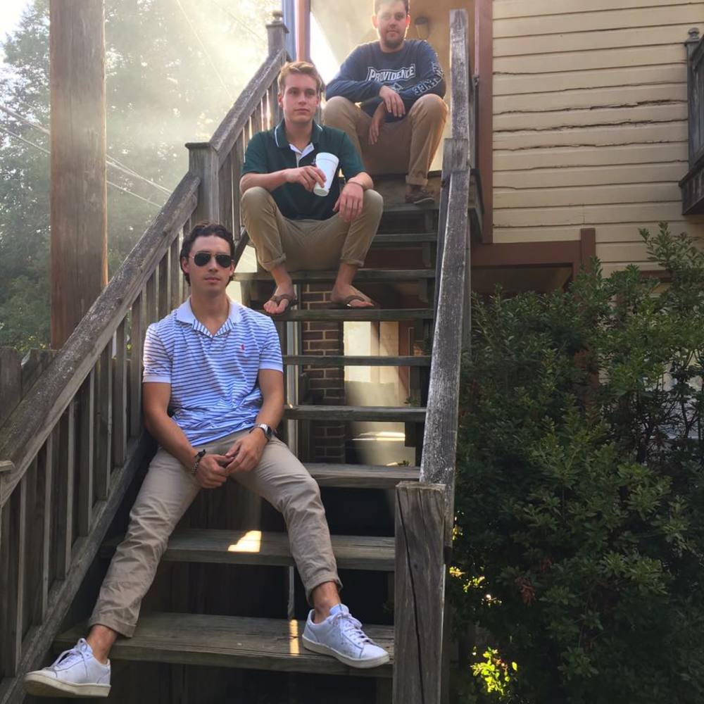 Meet your Posher, Leo